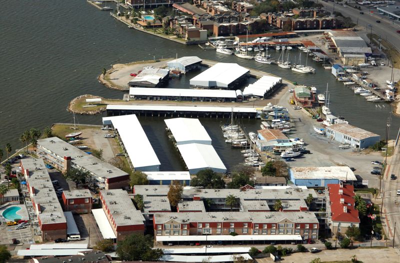 Clear Lake Marine - KEMAH MARINA HAULOUT